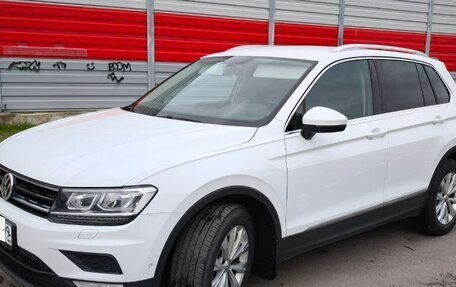 Volkswagen Tiguan II, 2017 год, 2 300 000 рублей, 8 фотография