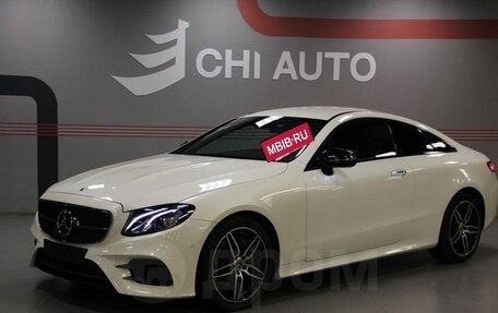 Mercedes-Benz E-Класс, 2019 год, 3 700 000 рублей, 10 фотография