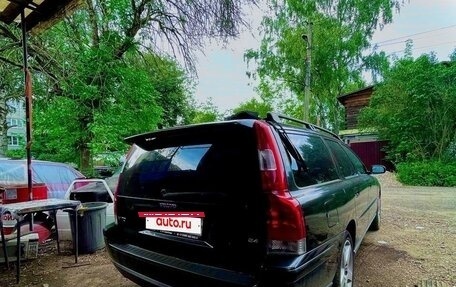 Volvo V70 III рестайлинг, 2004 год, 750 000 рублей, 2 фотография