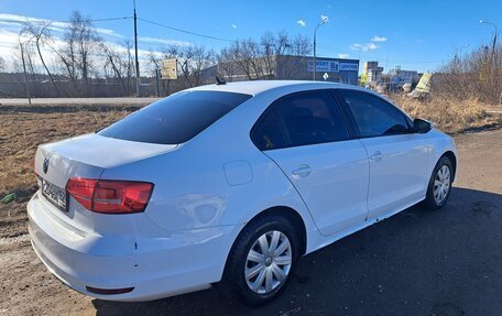 Volkswagen Jetta VI, 2015 год, 875 000 рублей, 2 фотография