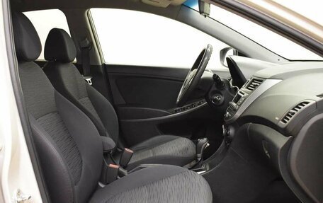 Hyundai Solaris II рестайлинг, 2015 год, 869 000 рублей, 9 фотография