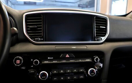 KIA Sportage IV рестайлинг, 2021 год, 2 610 000 рублей, 17 фотография