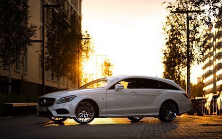 Mercedes-Benz CLS, 2017 год, 4 190 000 рублей, 7 фотография