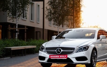 Mercedes-Benz CLS, 2017 год, 4 190 000 рублей, 2 фотография