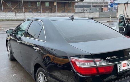 Toyota Camry, 2018 год, 2 650 000 рублей, 3 фотография
