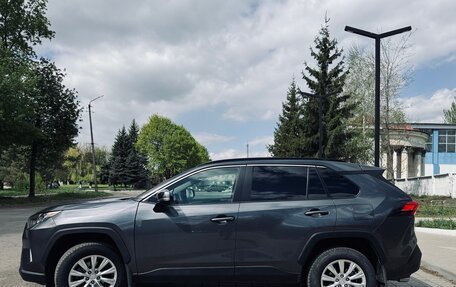 Toyota RAV4, 2019 год, 3 300 000 рублей, 3 фотография