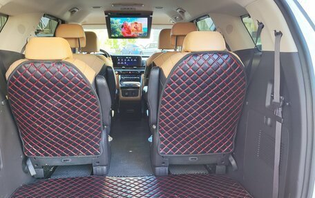 KIA Carnival, 2020 год, 4 300 000 рублей, 24 фотография