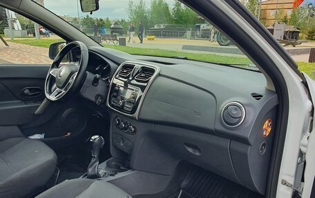 Renault Logan II, 2019 год, 730 000 рублей, 10 фотография
