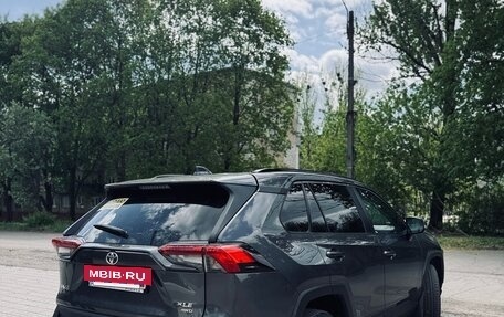 Toyota RAV4, 2019 год, 3 300 000 рублей, 6 фотография
