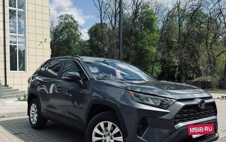 Toyota RAV4, 2019 год, 3 300 000 рублей, 9 фотография
