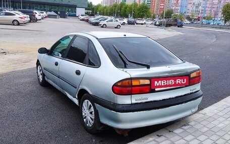 Renault Laguna II, 2000 год, 200 000 рублей, 3 фотография