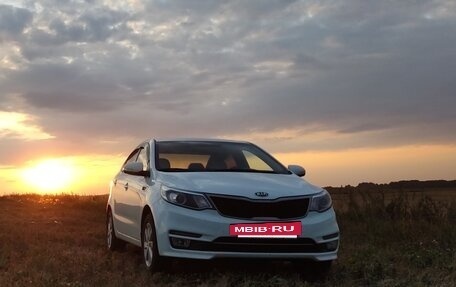 KIA Rio III рестайлинг, 2015 год, 1 050 000 рублей, 6 фотография