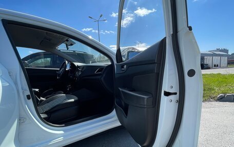 Hyundai Solaris II рестайлинг, 2018 год, 1 300 000 рублей, 7 фотография
