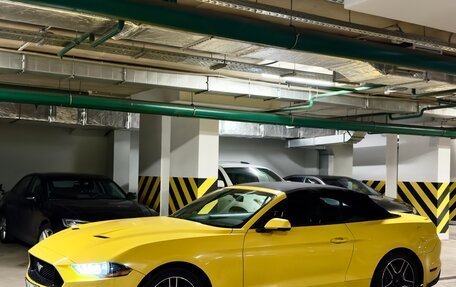 Ford Mustang VI рестайлинг, 2018 год, 2 750 000 рублей, 13 фотография