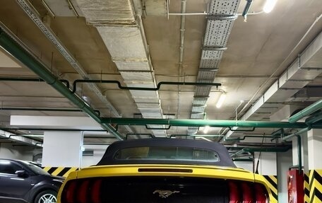 Ford Mustang VI рестайлинг, 2018 год, 2 750 000 рублей, 9 фотография