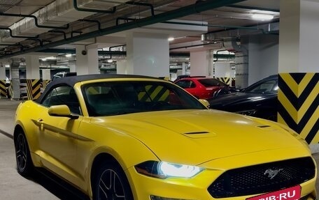 Ford Mustang VI рестайлинг, 2018 год, 2 750 000 рублей, 14 фотография