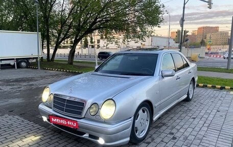 Mercedes-Benz E-Класс, 1996 год, 659 000 рублей, 4 фотография