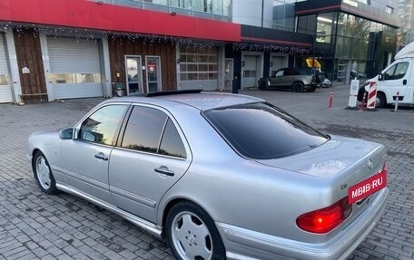 Mercedes-Benz E-Класс, 1996 год, 659 000 рублей, 10 фотография
