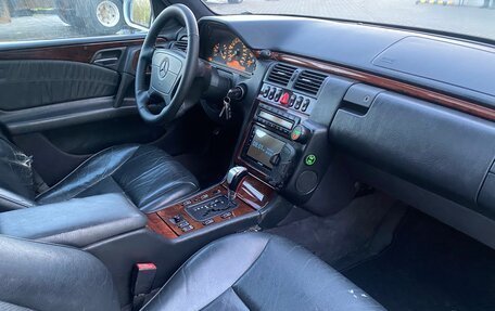 Mercedes-Benz E-Класс, 1996 год, 659 000 рублей, 31 фотография