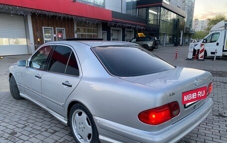 Mercedes-Benz E-Класс, 1996 год, 659 000 рублей, 28 фотография