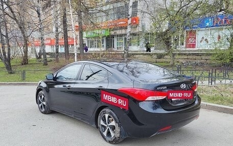 Hyundai Elantra V, 2011 год, 940 000 рублей, 4 фотография