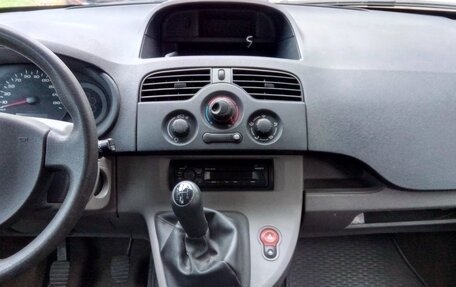 Renault Kangoo II рестайлинг, 2009 год, 650 000 рублей, 10 фотография