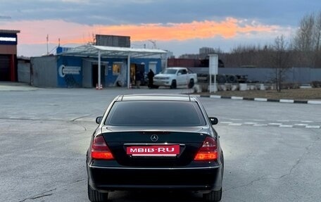 Mercedes-Benz E-Класс, 2002 год, 1 045 000 рублей, 4 фотография