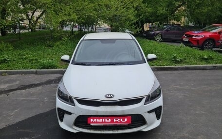 KIA Rio IV, 2017 год, 1 050 000 рублей, 2 фотография