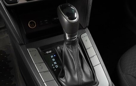 Hyundai Elantra VI рестайлинг, 2020 год, 1 579 000 рублей, 15 фотография