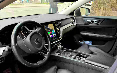 Volvo V60 Cross Country II, 2019 год, 3 500 000 рублей, 7 фотография