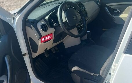 Renault Logan II, 2014 год, 750 000 рублей, 5 фотография