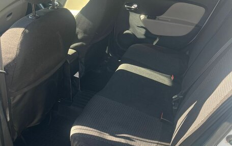 Renault Logan II, 2014 год, 750 000 рублей, 10 фотография