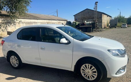 Renault Logan II, 2014 год, 750 000 рублей, 6 фотография