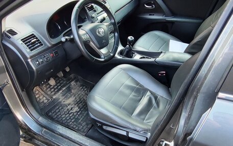 Toyota Avensis III рестайлинг, 2009 год, 1 000 000 рублей, 4 фотография