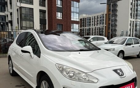 Peugeot 308 II, 2011 год, 730 000 рублей, 3 фотография