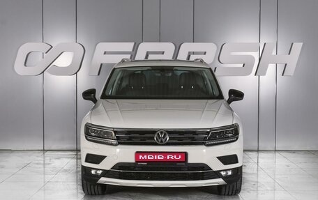 Volkswagen Tiguan II, 2018 год, 2 449 000 рублей, 3 фотография