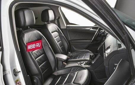 Volkswagen Tiguan II, 2018 год, 2 449 000 рублей, 8 фотография
