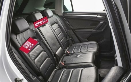 Volkswagen Tiguan II, 2018 год, 2 449 000 рублей, 7 фотография