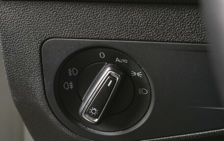 Volkswagen Tiguan II, 2018 год, 2 449 000 рублей, 20 фотография