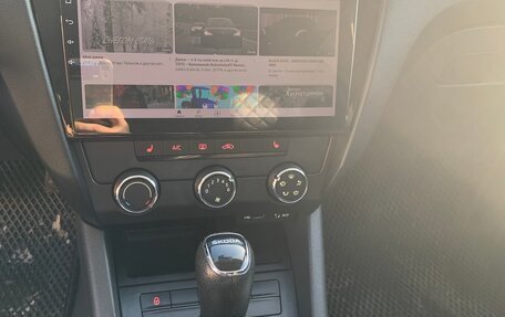 Skoda Octavia, 2017 год, 1 200 000 рублей, 19 фотография