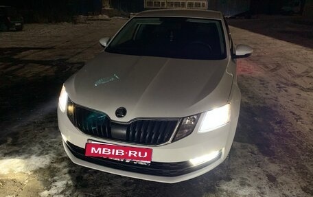 Skoda Octavia, 2017 год, 1 200 000 рублей, 13 фотография