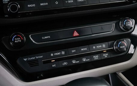 KIA Carnival III, 2019 год, 3 050 000 рублей, 23 фотография