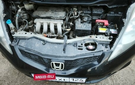 Honda Fit III, 2010 год, 827 000 рублей, 9 фотография