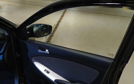 Hyundai Solaris II рестайлинг, 2013 год, 1 200 000 рублей, 15 фотография