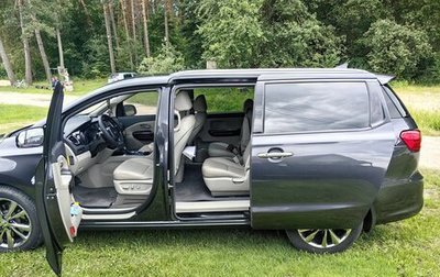 KIA Carnival III, 2019 год, 2 500 000 рублей, 1 фотография