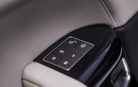 Land Rover Range Rover IV рестайлинг, 2017 год, 6 100 000 рублей, 29 фотография