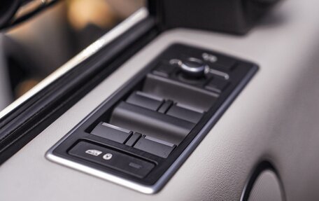 Land Rover Range Rover IV рестайлинг, 2017 год, 6 100 000 рублей, 30 фотография