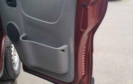 Renault Trafic, 2002 год, 780 000 рублей, 2 фотография