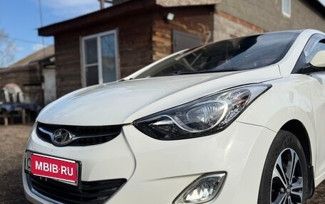 Hyundai Avante, 2012 год, 800 000 рублей, 1 фотография