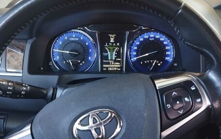 Toyota Camry, 2017 год, 1 950 000 рублей, 3 фотография